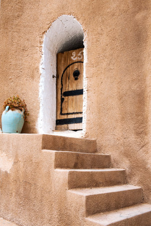 Matmata, Tunisia - April 16, 2008:  The ancient troglodyte cave berber house entranceのeditorial素材