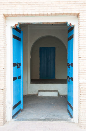 Tozeur, Tunisia - April 17, 2008: An house entrance in the medinaのeditorial素材