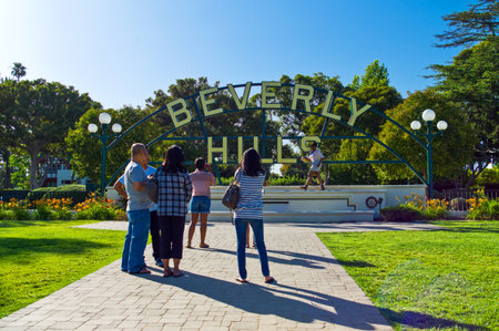 Los Angeles,  U.S.A. -  May 29, 2011: People in  the Beverly Hills parkのeditorial素材