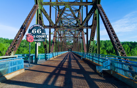 St Louis, U.S.A. - May 18, 2011: Missouri, Route 66, the old Chain of Roks bridge on the Mississippi riverのeditorial素材