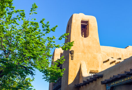 Santa F, USA - May 22, 2011: New Mexico, Route 66, the Museum of Modern Artのeditorial素材