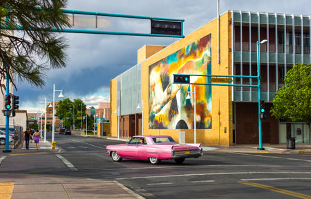 Albuquerque, U.S.A. - May 23, 2011: New Mexico, mural paintings along the Route 66のeditorial素材