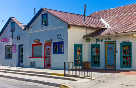 Albuquerque, U.S.A. - May 23, 2011: New Mexico, vintage stores and signs along the  Route 66のeditorial素材