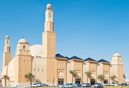 Rijadh,  Saudi Arabia - November 13, 2007:  The Al Raijemi Grand Mosque.のeditorial素材