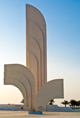 Jeddah, Saudi Arabia - November 19, 2008: A monuent in the Corniche area.のeditorial素材