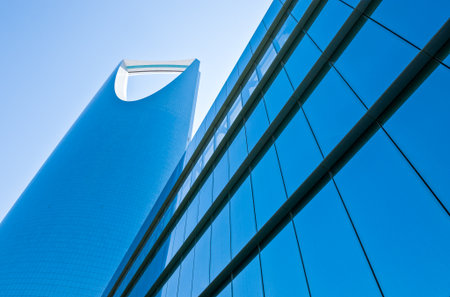 Rijadh,  Saudi Arabia - November 14, 2007:  The modern architectures of  the Kingdom Tower in the city center.のeditorial素材
