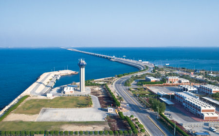 Arabian Border, Bahrain - December 9, 2006: The King Fahad causeway.のeditorial素材