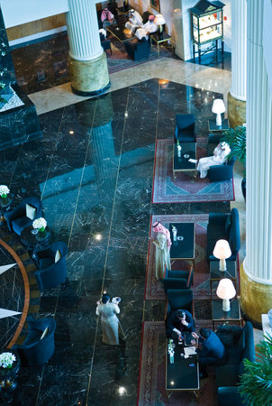 Manama, Bahrain - January 11, 2007:  People in a luxuty hotel in the Seef quarter.のeditorial素材