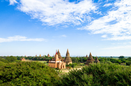 Myanmar, Bagan, the plain with thousand of 880-year old temple ruins.のeditorial素材