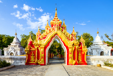 Myanmar, Mandalay, the Shwenandaw Kyaung golden pagoda sanctuary.のeditorial素材