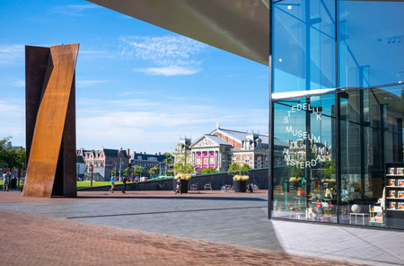 Amsterdam, Holland - July 23, 2014: People and architectures of the Museum plainのeditorial素材