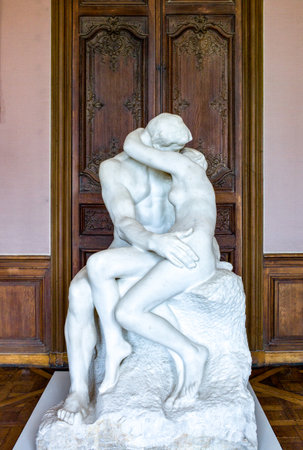 Paris,  France - August 3i, 2011: The Kiss sculpture of August Rodin in the Rodin Museum.のeditorial素材