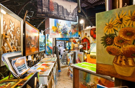 London, England - January 31, 2012: An art store in Camden townのeditorial素材