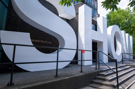 London, England - July 3, 2008:  The entrance of the Royal College of Art in South Kensingtonのeditorial素材