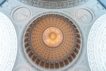 San Francisco, USA - September 22, 2015: The inside of the City Hall in the Civic Center areaのeditorial素材