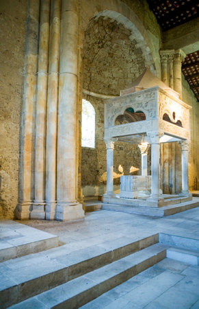 Italy, Casauria,  the inside of the St. Clemente basilicaのeditorial素材