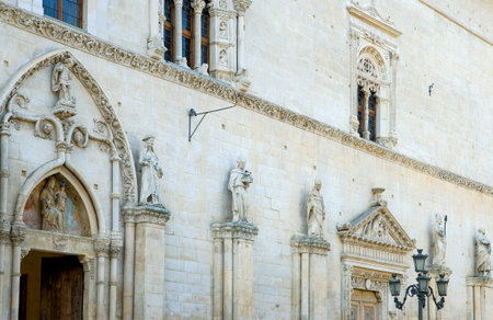 Italy, Sulmona, side view of the facade of the Annunziata church and palaceの写真素材
