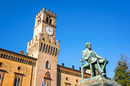 Busseto the Giuseppe Verdi monument in front of the Pallavicino Roccaのeditorial素材