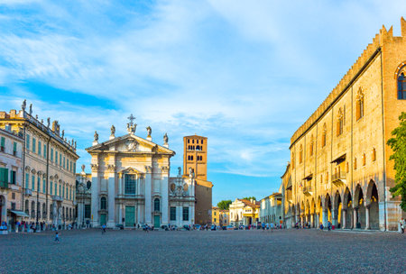 Mantova, Italy -  July 31, 2011:  Sordello square with the Ducale palace and  the St Pietro Cathedralのeditorial素材