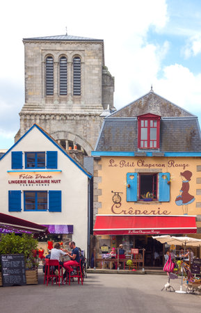 Concarneau, France - August 10, 2017: The architectures of Ville Close medieval villageのeditorial素材