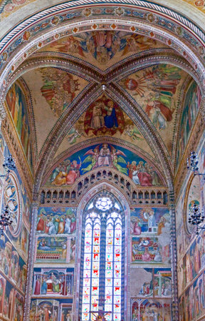 Orvieto, Italy - May 19,2009: Cathedral interior,   the presbytery with frescoes by Ugolino Di Prete Ilarioのeditorial素材