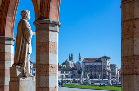 Veneto, Padua, the Giotto monument on  the basement of Amulea Loggia in Prato Della Valle squareのeditorial素材