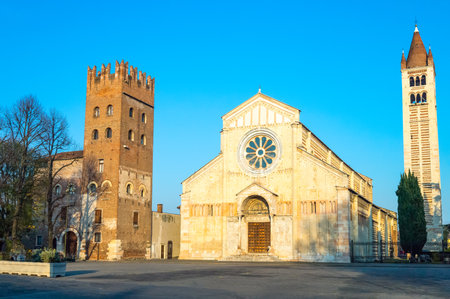 Italy, Verona, view of the St. Zeno Basilica at sunsetのeditorial素材
