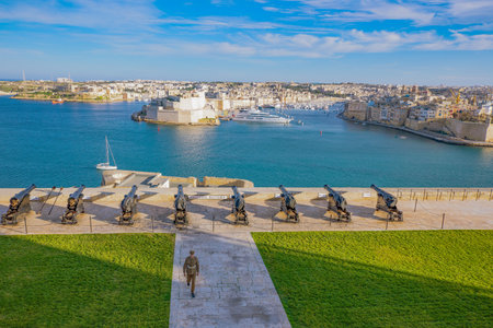 Valletta, Malta - February 5, 2017: The Saluting Battery of the upper Barakka garden with the Three Cities area in the backgroundのeditorial素材