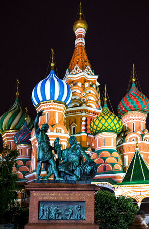 Russia, Moscow, Red Square, night view of  the St Basil's Cathedralのeditorial素材
