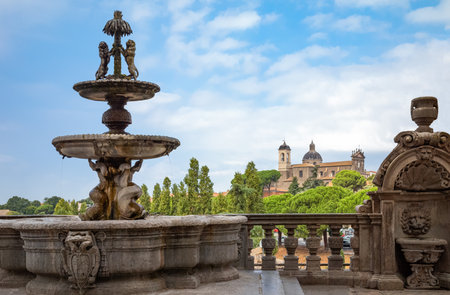 Italy, Viterbo, the panoramic terrace with fountain of the Palazzo Dei Prioriのeditorial素材