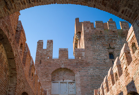 Montagnana, Italy - March 4, 2022: The Legnago gate (also known as Torre degli Alberi) part of the medieval walls that surround the townのeditorial素材