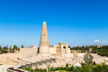 Emin minaret, or Sugong tower, in Turpan, is the largest ancient Islamic tower in Xinjiang, China. Built in 1777, its gray bricks form 15 different patterns such as waves, flowers or rhombusesの写真素材
