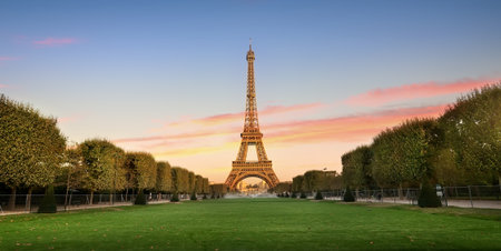Eiffel Tower and alleyの写真素材