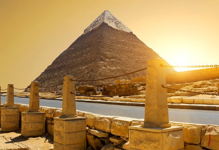 Khafre near road