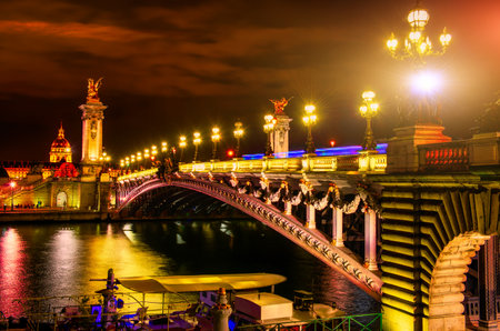 Bridge in Parisの写真素材