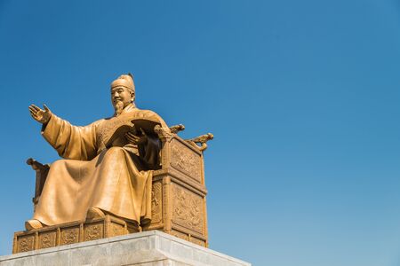 SEOUL SOUTH KOREA  MAY 16 The Statue of King Sejong in Gwanghwamun Square on May 16 2015 in Seoul South Korea. King Sejong who create Korean languageのeditorial素材