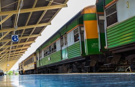 Train departure from Hualampong station Bangkok Thailandのeditorial素材