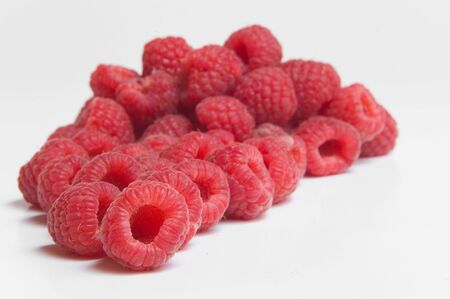 pile of red raspberries