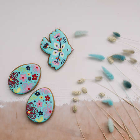 Gingerbread in shape of bird and Easter eggs
