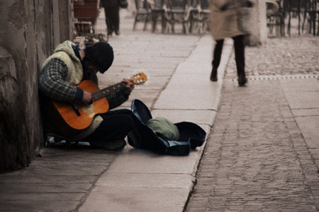 street musician in Mantova, Italyのeditorial素材