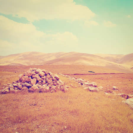  Big Stones in Sand Hills of Samariaの写真素材