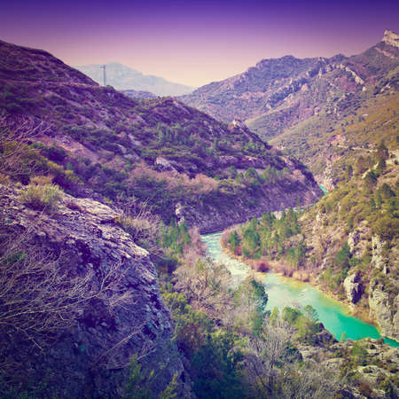  Rapid Flow of the River Aragon in the Spur of the Pyrenees Mountains, Sunsetの写真素材