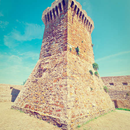 Elements of a Typical  Medieval Fortress in Tuscany, Italyのeditorial素材