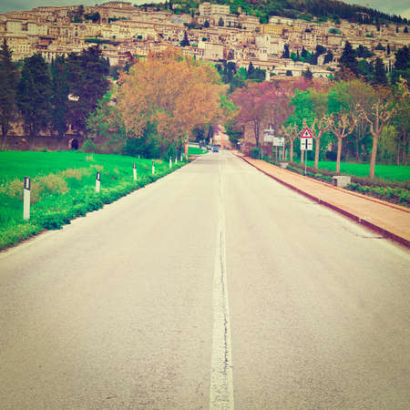 Strait Road to the Italian City of Assisiの写真素材
