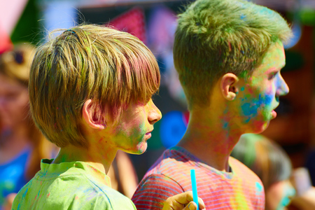 KALININGRAD, RUSSIA - JUNE 12, 2015: Unidentified young guy during Holi Festival of Colors, the event is timed to the Day of Russia.のeditorial素材