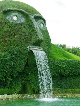 swarovski crystals park, Giant art statueの写真素材