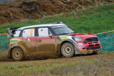 ALGARVE, PORTUGAL - MARCH 31: Dani Sordo (ESP) driving is Mini Cooper Works WRC in Rally de Portugal 2012 on March 31, 2012 in Algarve, Portugalのeditorial素材