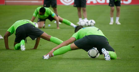 OBIDOS, PORTUGAL - MAY 21: portuguese players in practice to Euro 2012 May 21, 2012 in Obidos, Portugalのeditorial素材