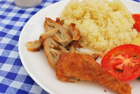 Healthy Chinese style vegetarian chicken rice with meat and salad. Suitable for concepts such as diet and nutrition, healthy eating and healthy lifestyle, and food and beverage.の写真素材