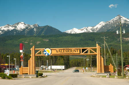 Entrance to Valemount village in Canada with snowy mountain background.のeditorial素材
